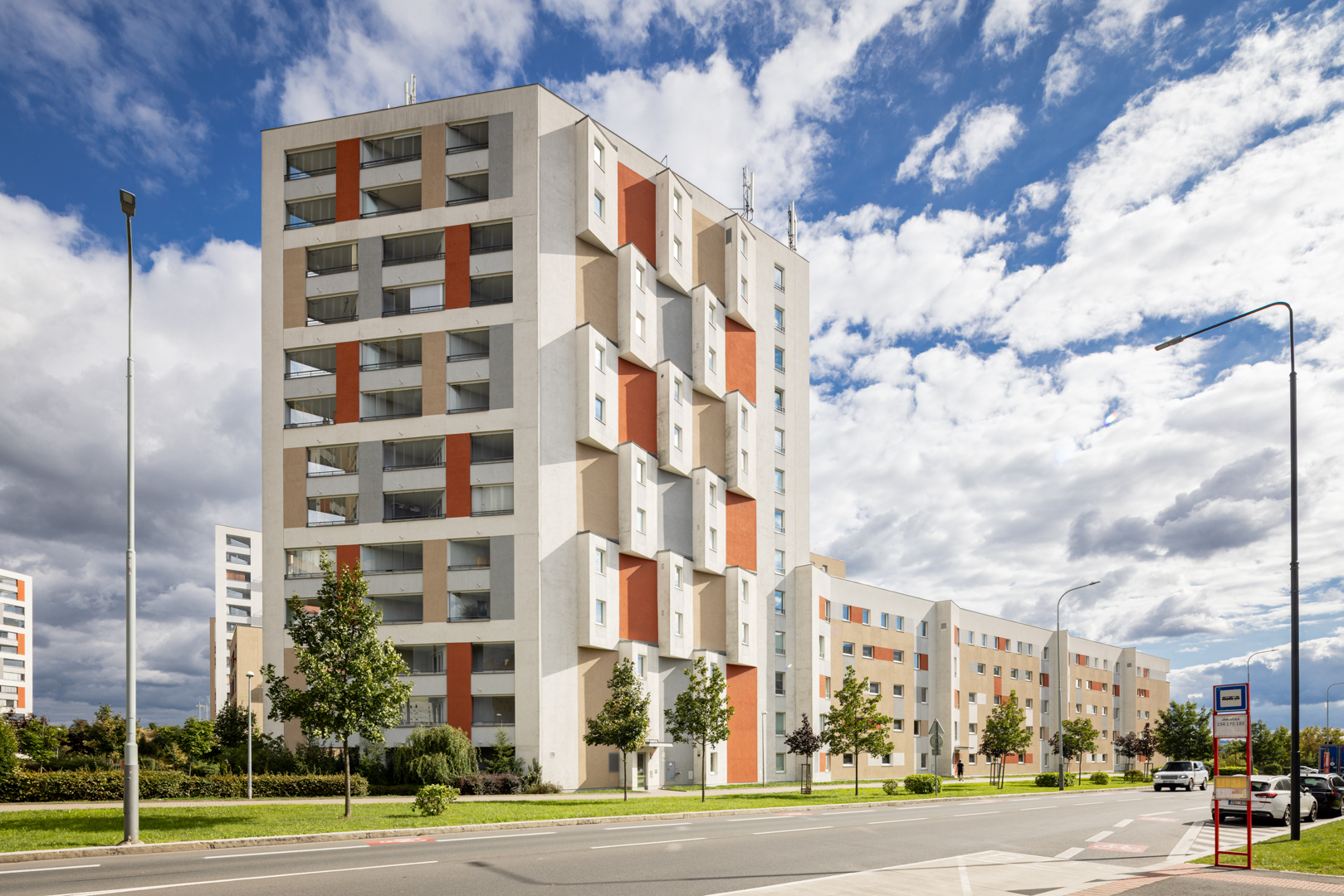 Okolní zeleň a zástavba